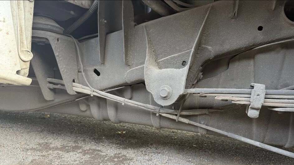Flatbed undercarriage